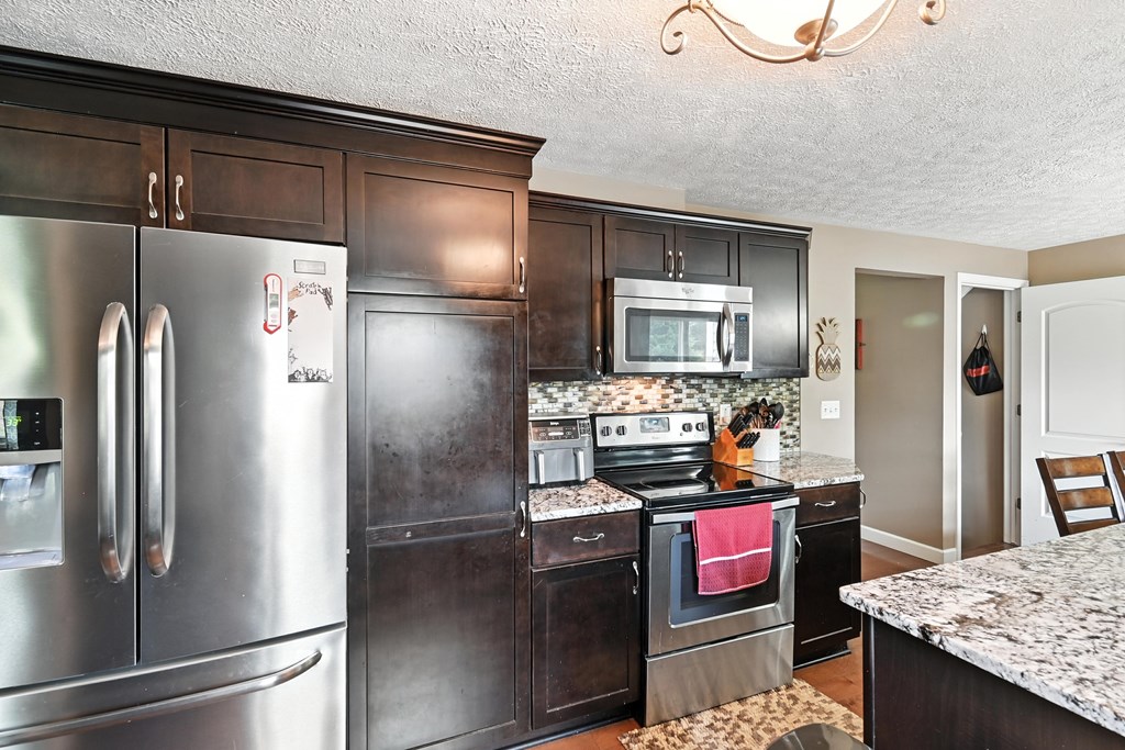 1585 Beal Road, Mansfield, Ohio 44903, 4 Bedrooms Bedrooms, ,2 BathroomsBathrooms,Residential,For Sale,Beal Road,9067883