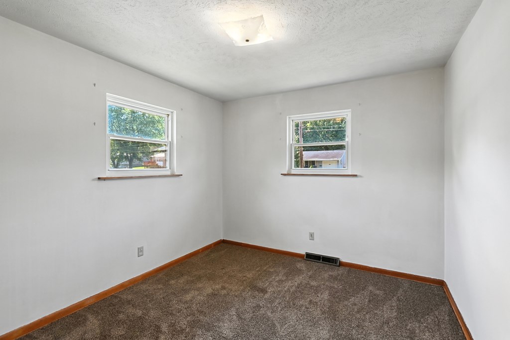 381 Brenda Drive, Mansfield, Ohio 44907, 3 Bedrooms Bedrooms, ,1 BathroomBathrooms,Residential,For Sale,Brenda Drive,9067899