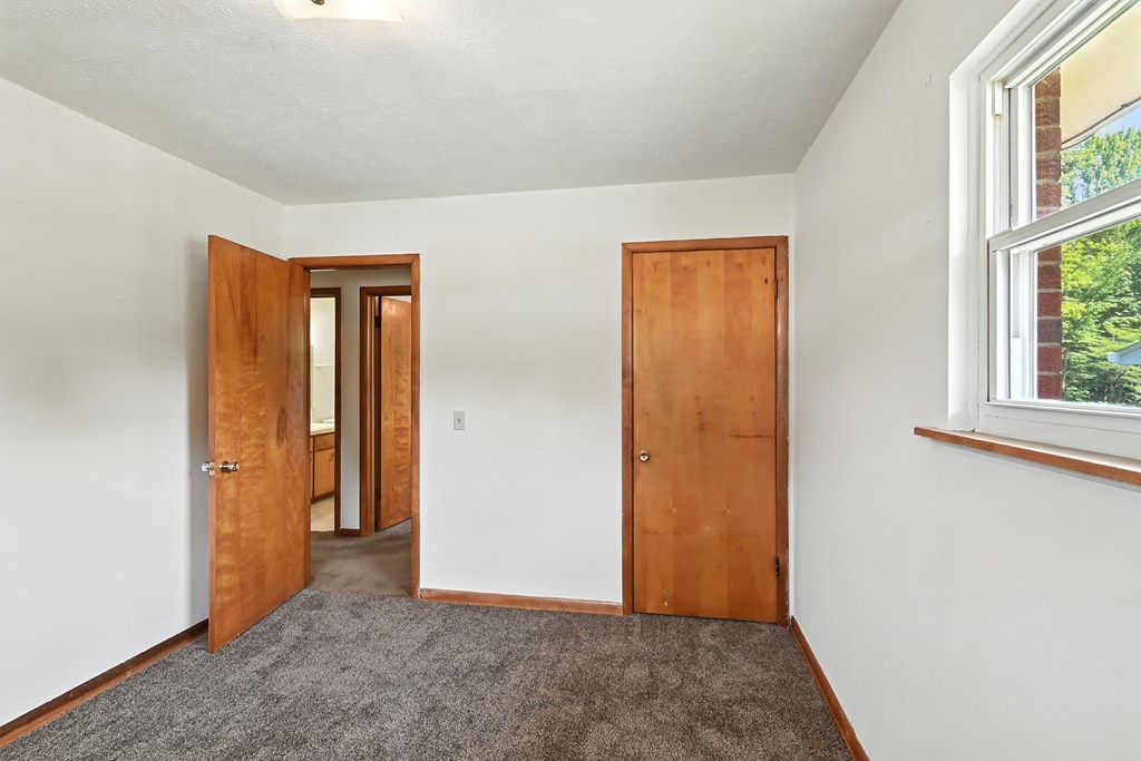 381 Brenda Drive, Mansfield, Ohio 44907, 3 Bedrooms Bedrooms, ,1 BathroomBathrooms,Residential,For Sale,Brenda Drive,9067899