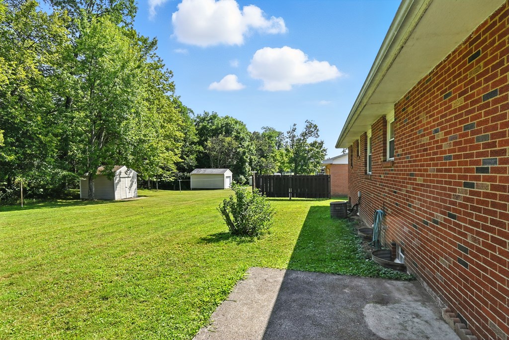 381 Brenda Drive, Mansfield, Ohio 44907, 3 Bedrooms Bedrooms, ,1 BathroomBathrooms,Residential,For Sale,Brenda Drive,9067899