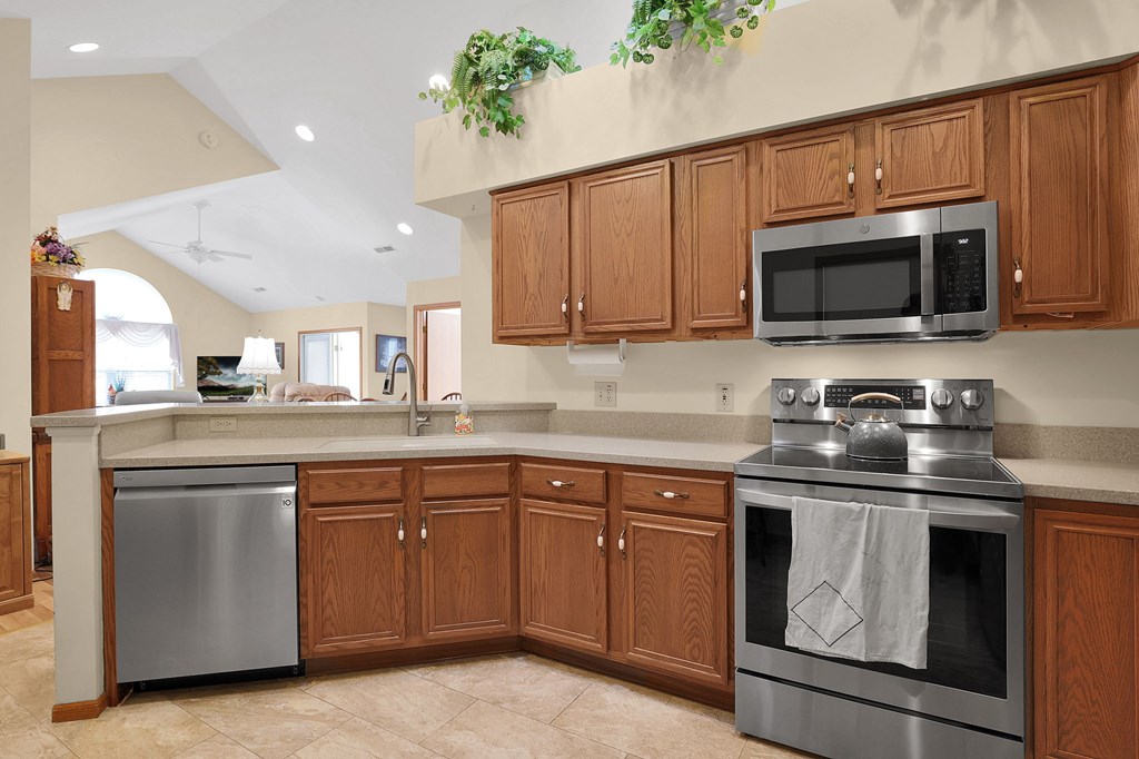 5 Woodberry Drive, Mount Vernon, Ohio 43050, 2 Bedrooms Bedrooms, ,2 BathroomsBathrooms,Residential,For Sale,Woodberry Drive,9067909