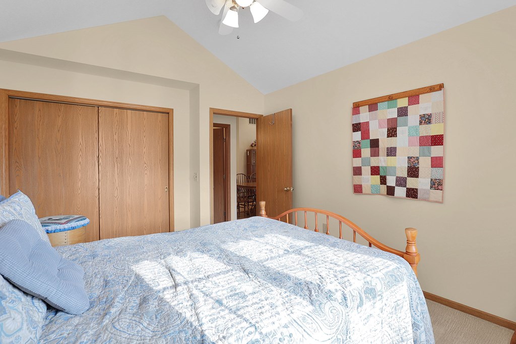 5 Woodberry Drive, Mount Vernon, Ohio 43050, 2 Bedrooms Bedrooms, ,2 BathroomsBathrooms,Residential,For Sale,Woodberry Drive,9067909