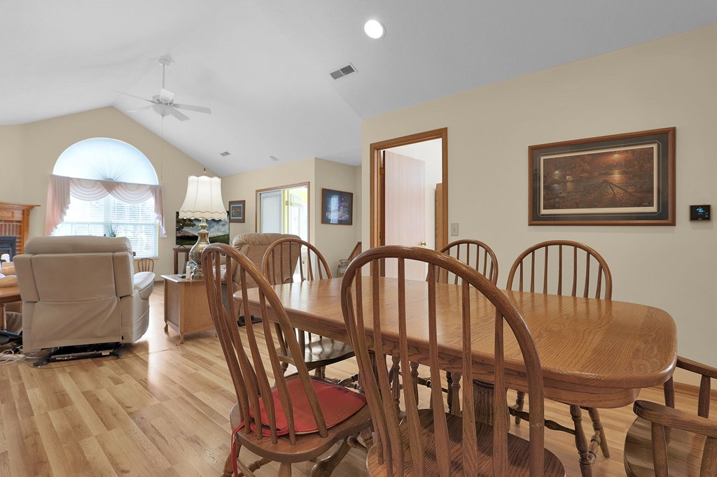 5 Woodberry Drive, Mount Vernon, Ohio 43050, 2 Bedrooms Bedrooms, ,2 BathroomsBathrooms,Residential,For Sale,Woodberry Drive,9067909