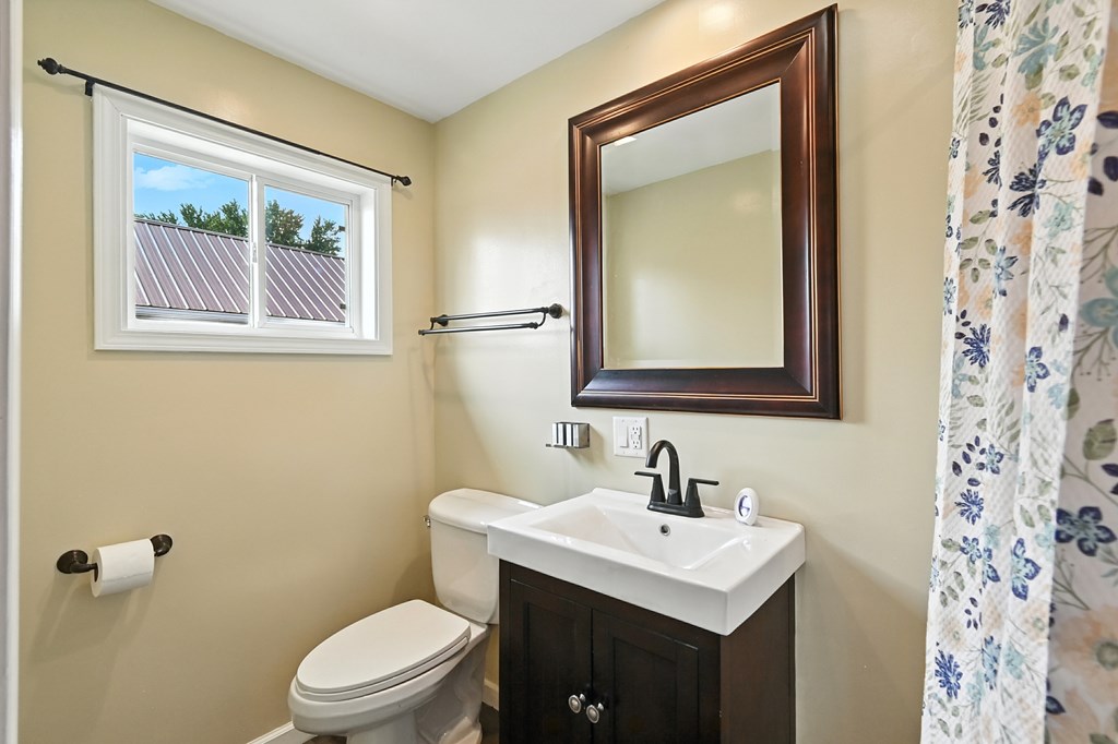 5934 Market Street, Mount Gilead, Ohio 43338, 5 Bedrooms Bedrooms, ,2 BathroomsBathrooms,Residential,For Sale,Market Street,9067914