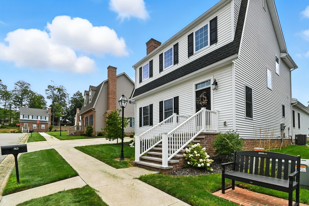 763 York Street, Mansfield, Ohio 44904, 4 Bedrooms Bedrooms, ,4 BathroomsBathrooms,Residential,For Sale,York Street,9067915