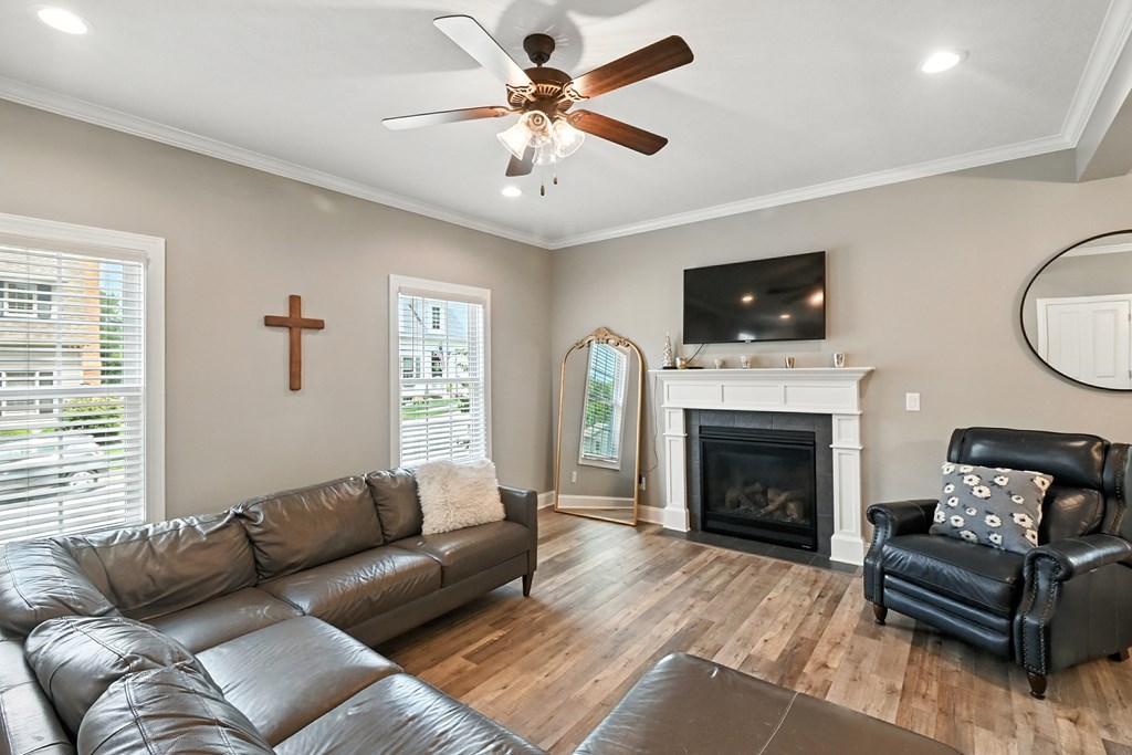 763 York Street, Mansfield, Ohio 44904, 4 Bedrooms Bedrooms, ,4 BathroomsBathrooms,Residential,For Sale,York Street,9067915