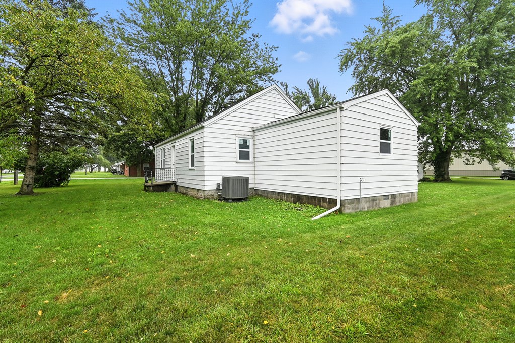 301 Forrest Street, Continental, Ohio 45831, 4 Bedrooms Bedrooms, ,2 BathroomsBathrooms,Residential,For Sale,Forrest Street,9067925