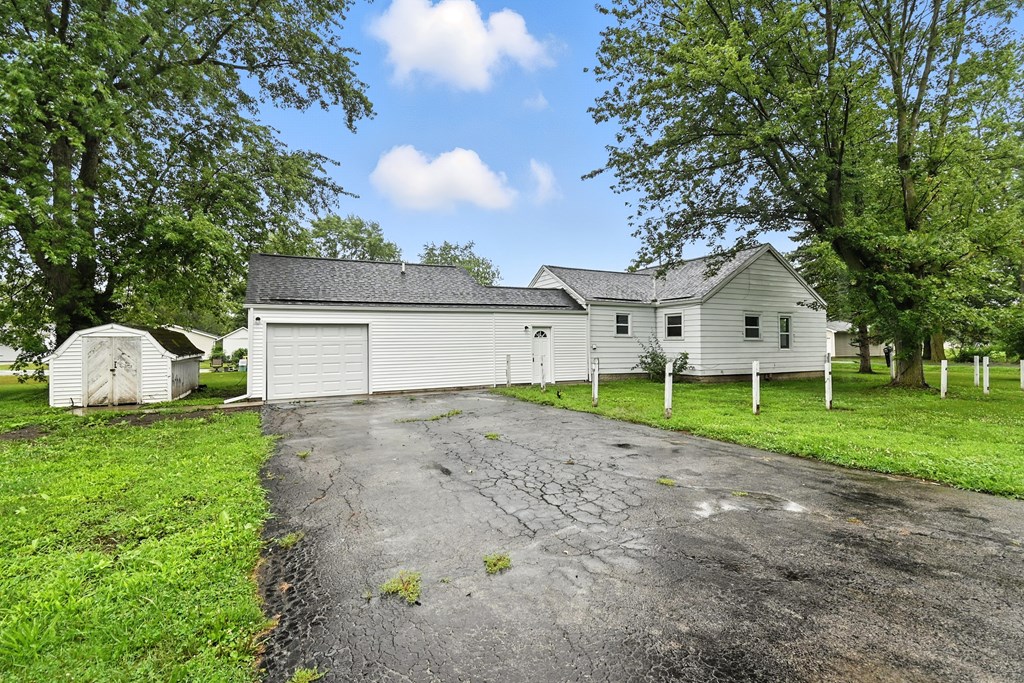 301 Forrest Street, Continental, Ohio 45831, 4 Bedrooms Bedrooms, ,2 BathroomsBathrooms,Residential,For Sale,Forrest Street,9067925