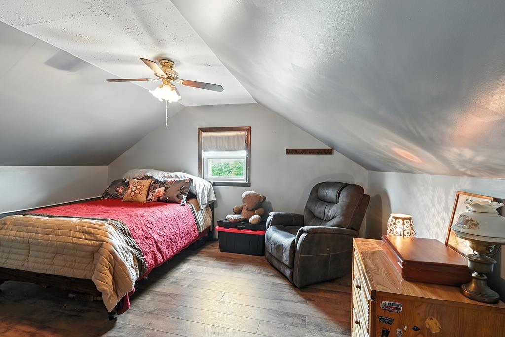 28 N Stewart Road, Mansfield, Ohio 44905, 3 Bedrooms Bedrooms, ,1 BathroomBathrooms,Residential,For Sale,Stewart Road,9067932