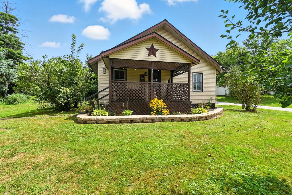 28 N Stewart Road, Mansfield, Ohio 44905, 3 Bedrooms Bedrooms, ,1 BathroomBathrooms,Residential,For Sale,Stewart Road,9067932