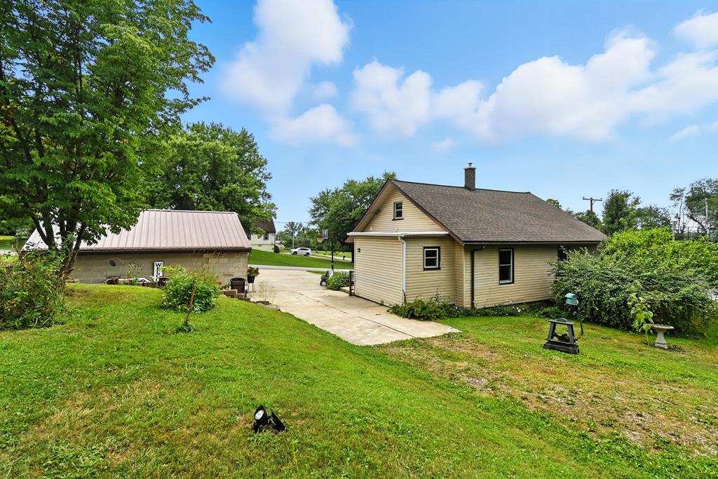 28 N Stewart Road, Mansfield, Ohio 44905, 3 Bedrooms Bedrooms, ,1 BathroomBathrooms,Residential,For Sale,Stewart Road,9067932