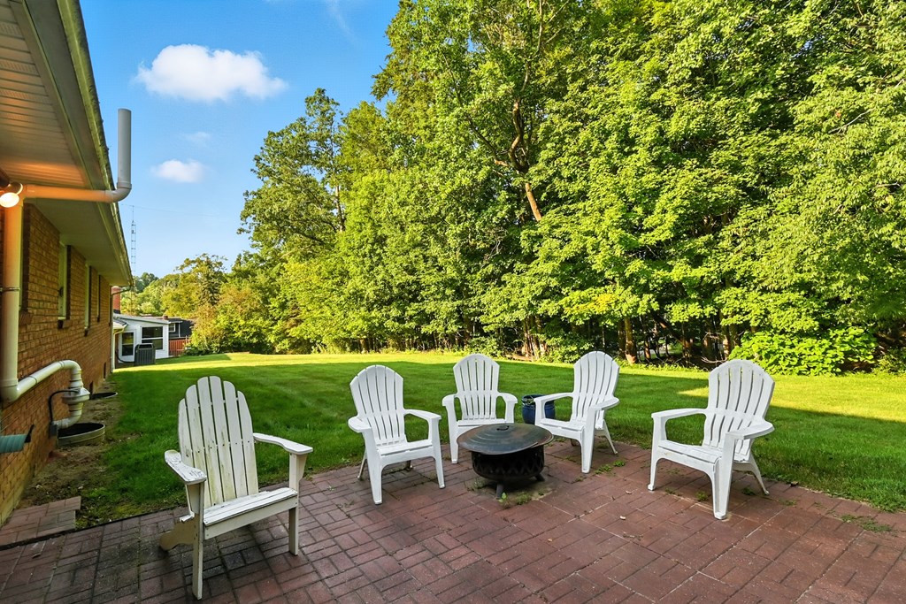 1436 Beechdale Drive, Mansfield, Ohio 44907, 4 Bedrooms Bedrooms, ,2 BathroomsBathrooms,Residential,For Sale,Beechdale Drive,9067933