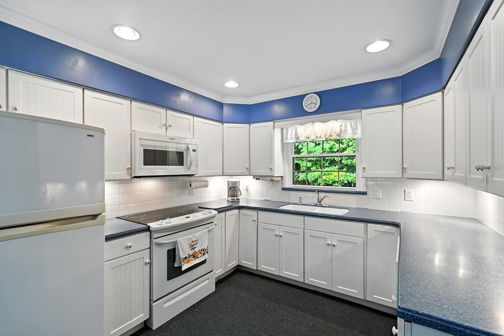 1436 Beechdale Drive, Mansfield, Ohio 44907, 4 Bedrooms Bedrooms, ,2 BathroomsBathrooms,Residential,For Sale,Beechdale Drive,9067933