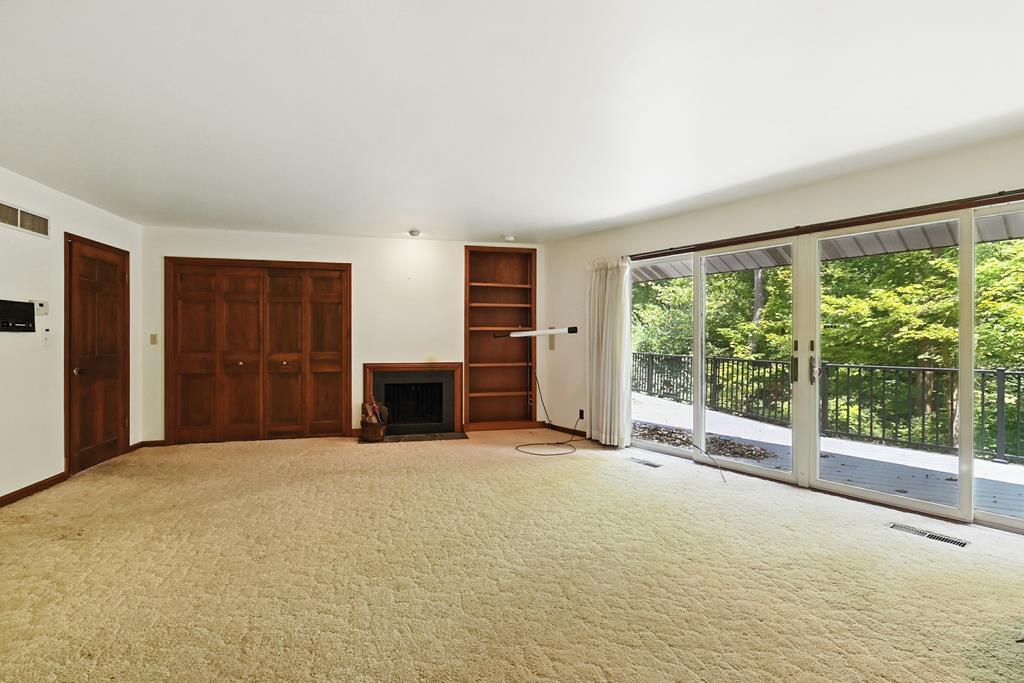 1691 Willowick, Mansfield, Ohio 44907, 8 Bedrooms Bedrooms, ,4 BathroomsBathrooms,Residential,For Sale,Willowick,9067934