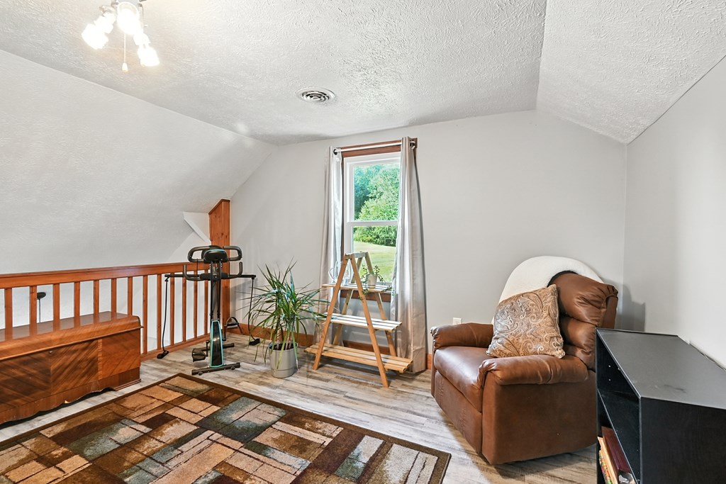 8693 Grove Church Road, Gambier, Ohio 43022, 2 Bedrooms Bedrooms, ,1 BathroomBathrooms,Residential,For Sale,Grove Church Road,9067947