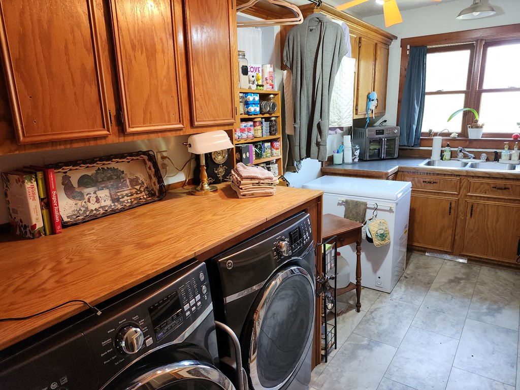 8693 Grove Church Road, Gambier, Ohio 43022, 2 Bedrooms Bedrooms, ,1 BathroomBathrooms,Residential,For Sale,Grove Church Road,9067947