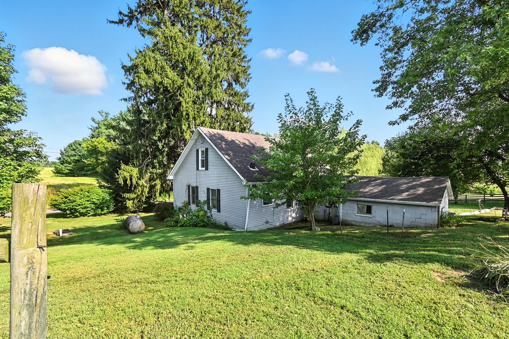 8693 Grove Church Road, Gambier, Ohio 43022, 2 Bedrooms Bedrooms, ,1 BathroomBathrooms,Residential,For Sale,Grove Church Road,9067947