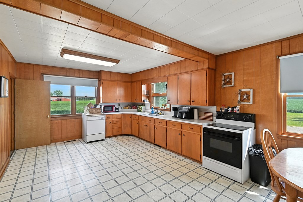 2987 Carey Road, Bloomville, Ohio 44818, 5 Bedrooms Bedrooms, ,2 BathroomsBathrooms,Residential,For Sale,Carey Road,9067963