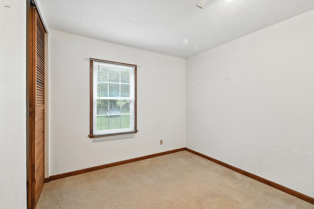 421 Cline Avenue, Mansfield, Ohio 44907, 3 Bedrooms Bedrooms, ,2 BathroomsBathrooms,Residential,For Sale,Cline Avenue,9067974