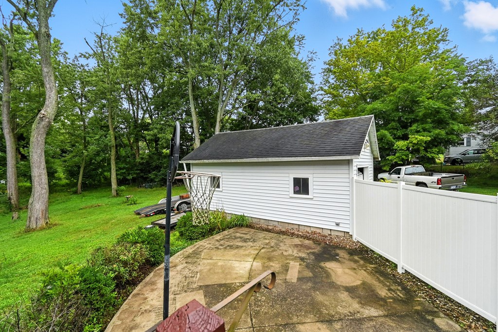 421 Cline Avenue, Mansfield, Ohio 44907, 3 Bedrooms Bedrooms, ,2 BathroomsBathrooms,Residential,For Sale,Cline Avenue,9067974