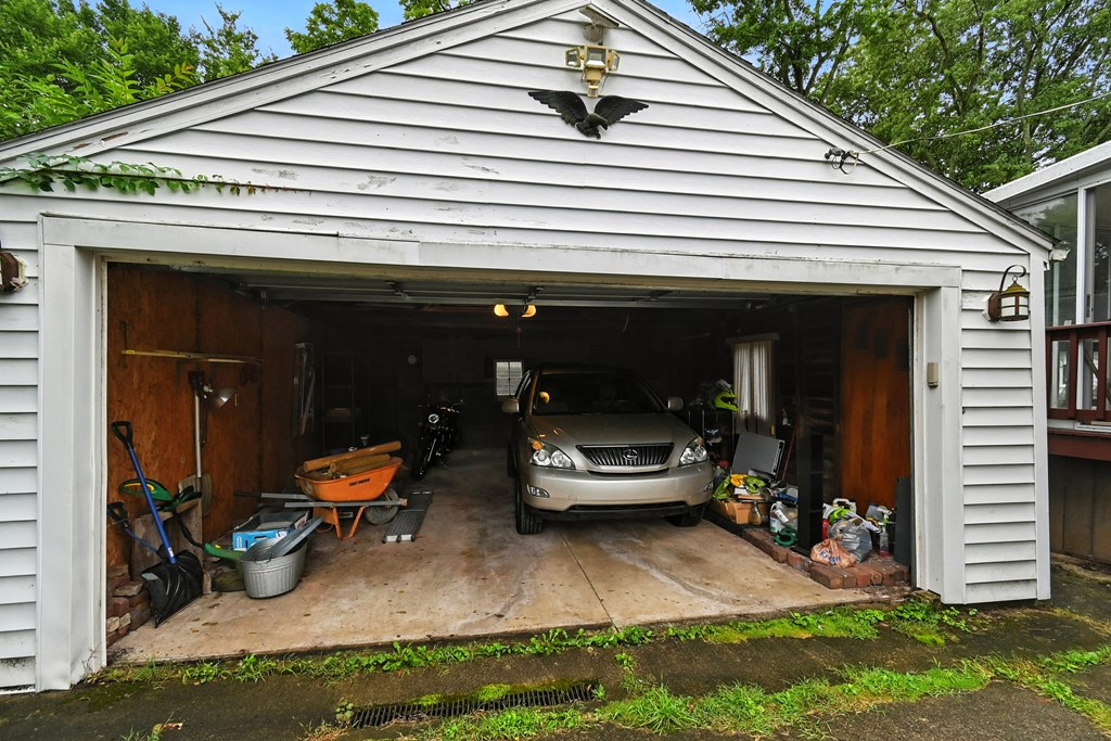 421 Cline Avenue, Mansfield, Ohio 44907, 3 Bedrooms Bedrooms, ,2 BathroomsBathrooms,Residential,For Sale,Cline Avenue,9067974