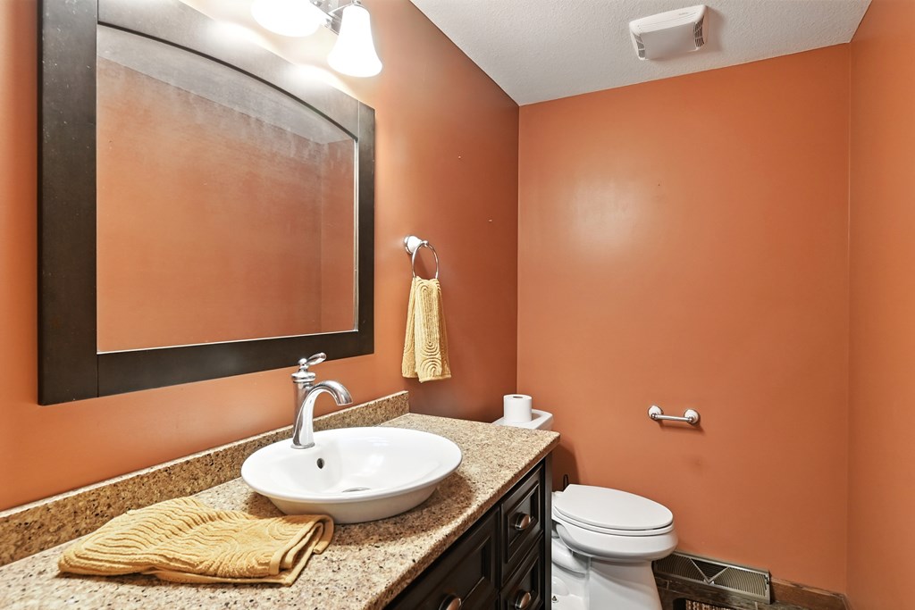 56 Lexington-Ontario Road, Ontario, Ohio 44903, 5 Bedrooms Bedrooms, ,3 BathroomsBathrooms,Residential,For Sale,Lexington-Ontario Road,9067973