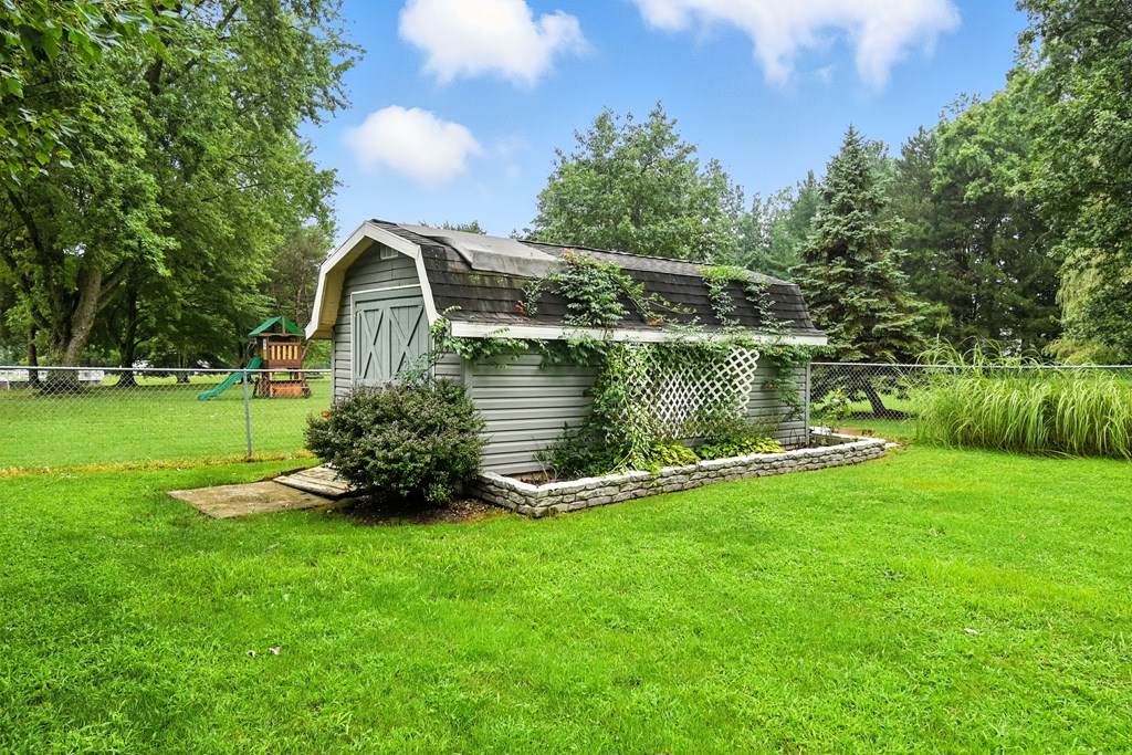 56 Lexington-Ontario Road, Ontario, Ohio 44903, 5 Bedrooms Bedrooms, ,3 BathroomsBathrooms,Residential,For Sale,Lexington-Ontario Road,9067973