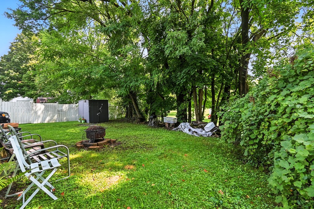 304 Esley Lane, Mansfield, Ohio 44905, 6 Bedrooms Bedrooms, ,Residential Income,For Sale,Esley Lane,9067985