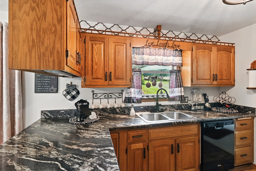 1245 Stewart Road, Mansfield, Ohio 44905, 3 Bedrooms Bedrooms, ,2 BathroomsBathrooms,Residential,For Sale,Stewart Road,9067989