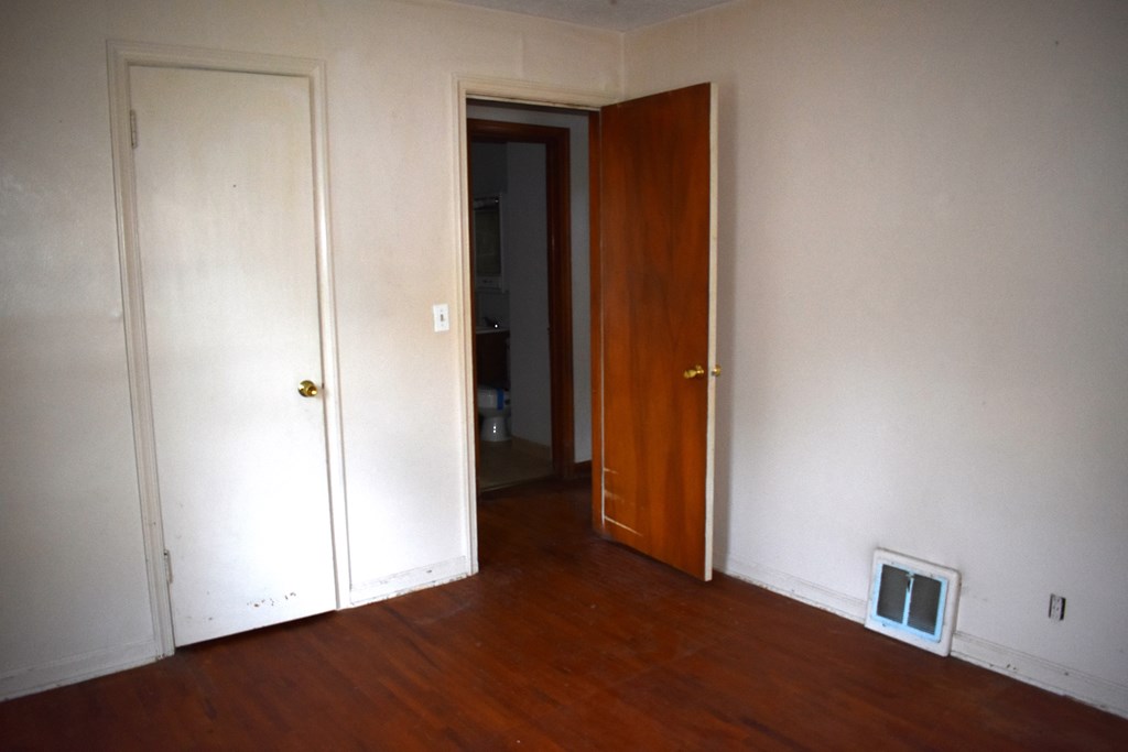 549 Acker Dr, Mansfield, Ohio 44905, 3 Bedrooms Bedrooms, ,1 BathroomBathrooms,Residential,For Sale,Acker Dr,9068995