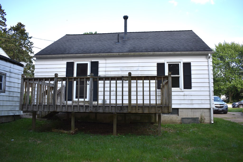 549 Acker Dr, Mansfield, Ohio 44905, 3 Bedrooms Bedrooms, ,1 BathroomBathrooms,Residential,For Sale,Acker Dr,9068995