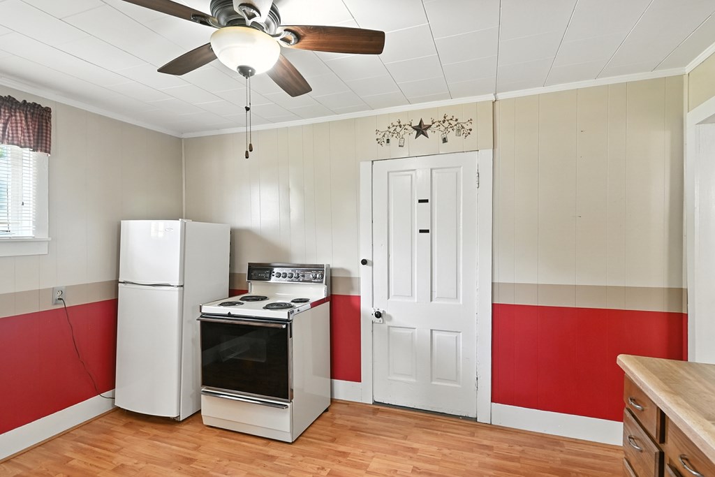 453 S Pierce Street, Galion, Ohio 44833, 2 Bedrooms Bedrooms, ,1 BathroomBathrooms,Residential,For Sale,Pierce Street,9069014