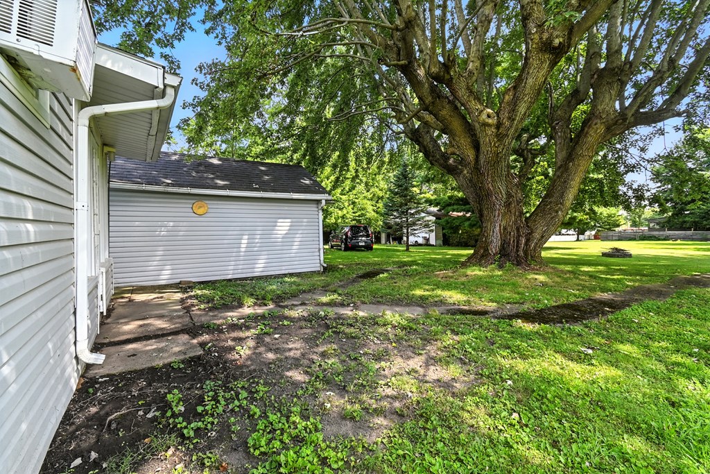 453 S Pierce Street, Galion, Ohio 44833, 2 Bedrooms Bedrooms, ,1 BathroomBathrooms,Residential,For Sale,Pierce Street,9069014