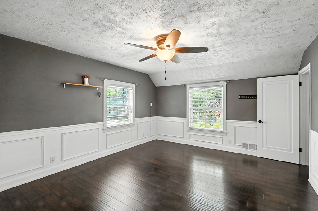 431 Overlook Road, Mansfield, Ohio 44903, 3 Bedrooms Bedrooms, ,1 BathroomBathrooms,Residential,For Sale,Overlook Road,9069052