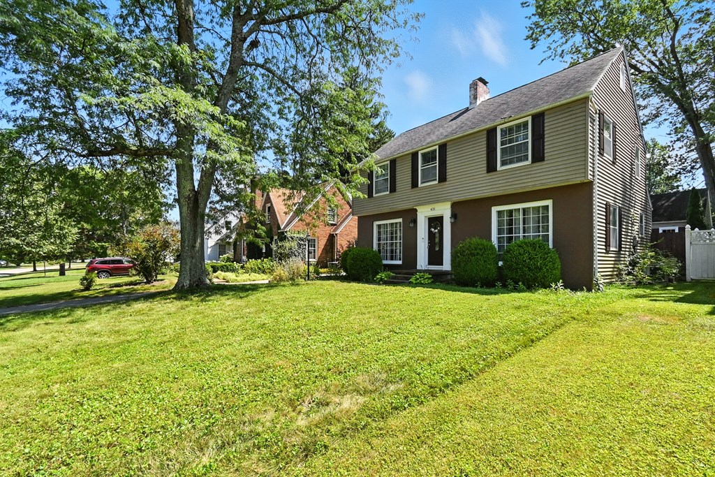 431 Overlook Road, Mansfield, Ohio 44903, 3 Bedrooms Bedrooms, ,1 BathroomBathrooms,Residential,For Sale,Overlook Road,9069052