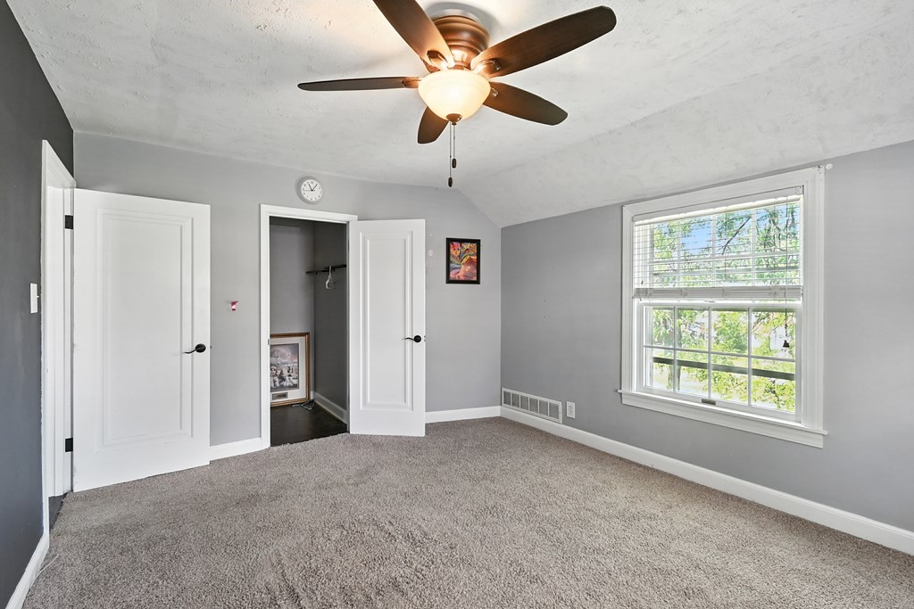 431 Overlook Road, Mansfield, Ohio 44903, 3 Bedrooms Bedrooms, ,1 BathroomBathrooms,Residential,For Sale,Overlook Road,9069052