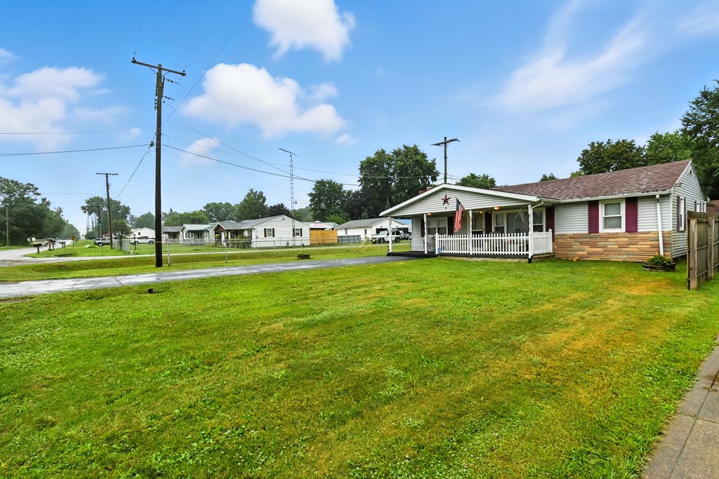 1245 N Trimble Road, Mansfield, Ohio 44906, 2 Bedrooms Bedrooms, ,1 BathroomBathrooms,Residential,For Sale,Trimble Road,9069058