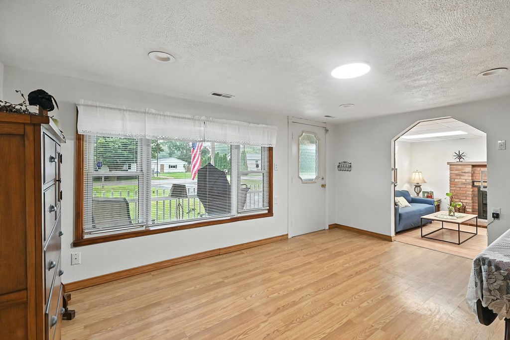 1245 N Trimble Road, Mansfield, Ohio 44906, 2 Bedrooms Bedrooms, ,1 BathroomBathrooms,Residential,For Sale,Trimble Road,9069058