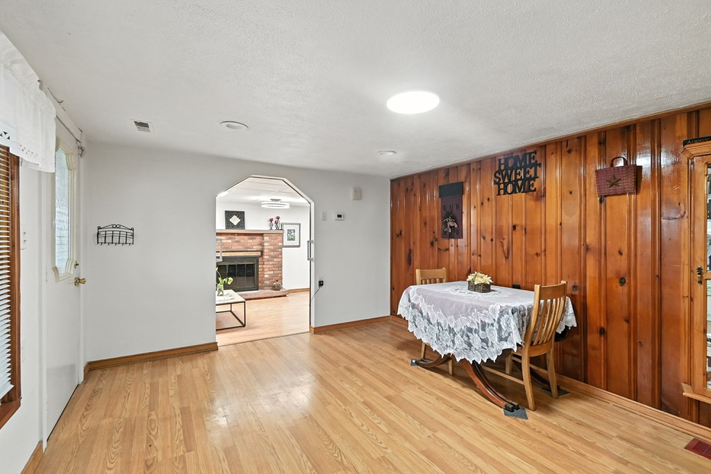 1245 N Trimble Road, Mansfield, Ohio 44906, 2 Bedrooms Bedrooms, ,1 BathroomBathrooms,Residential,For Sale,Trimble Road,9069058
