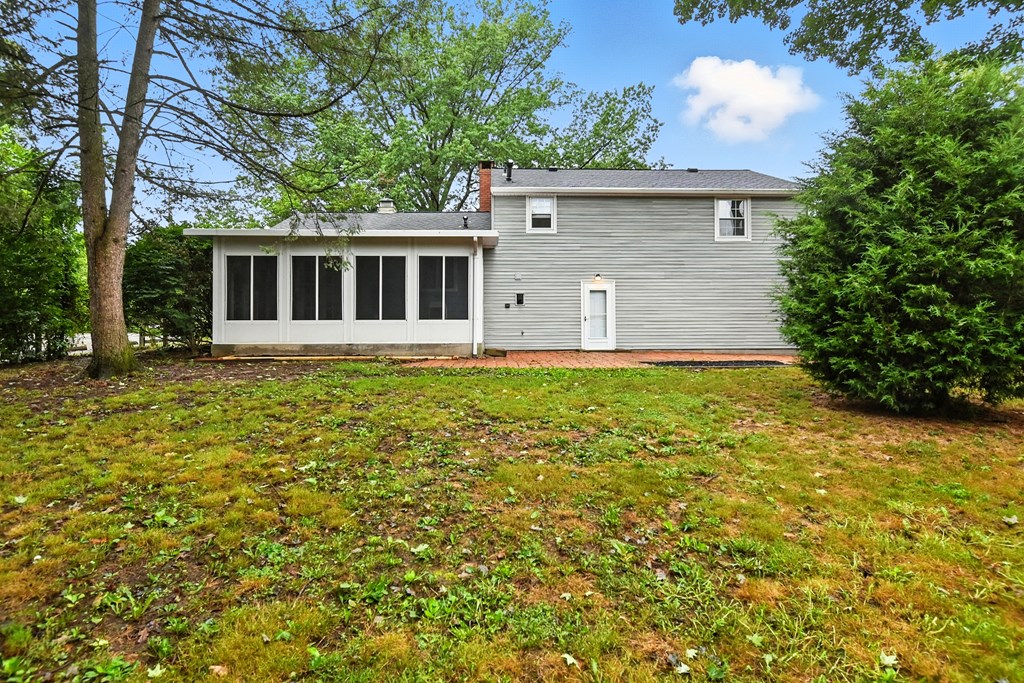 143 Kingwood Place, Mansfield, Ohio 44906, 3 Bedrooms Bedrooms, ,1 BathroomBathrooms,Residential,For Sale,Kingwood Place,9069059