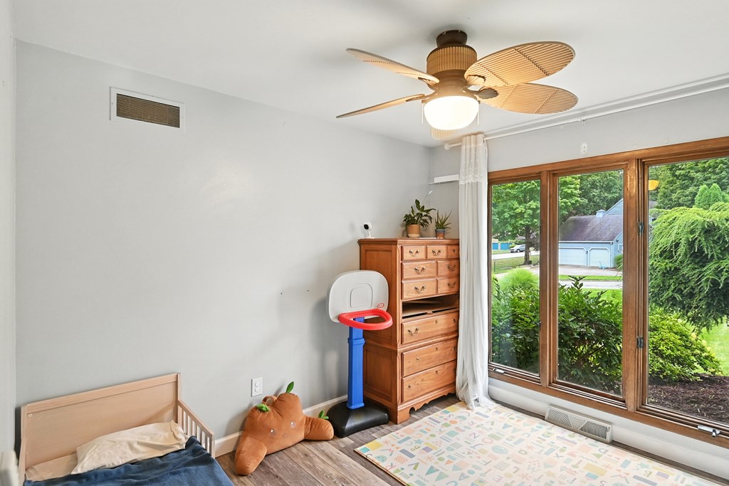 20 Norfolk Drive, Lexington, Ohio 44904, 4 Bedrooms Bedrooms, ,2 BathroomsBathrooms,Residential,For Sale,Norfolk Drive,9069064