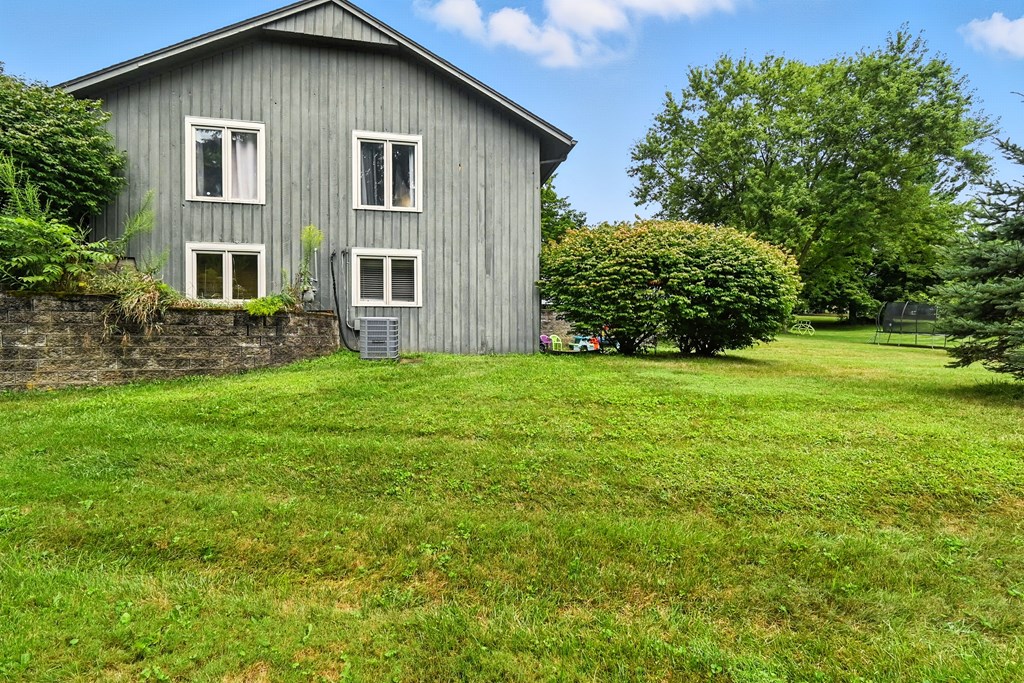 20 Norfolk Drive, Lexington, Ohio 44904, 4 Bedrooms Bedrooms, ,2 BathroomsBathrooms,Residential,For Sale,Norfolk Drive,9069064