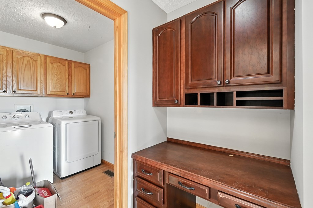 3096 N Decliff Road, New Bloomington, Ohio 43341, 4 Bedrooms Bedrooms, ,2 BathroomsBathrooms,Residential,For Sale,Decliff Road,9069065