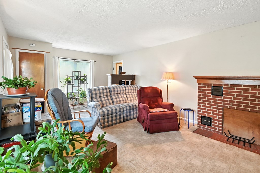 801 South Street, Galion, Ohio 44833, 2 Bedrooms Bedrooms, ,2 BathroomsBathrooms,Residential,For Sale,South Street,9069093