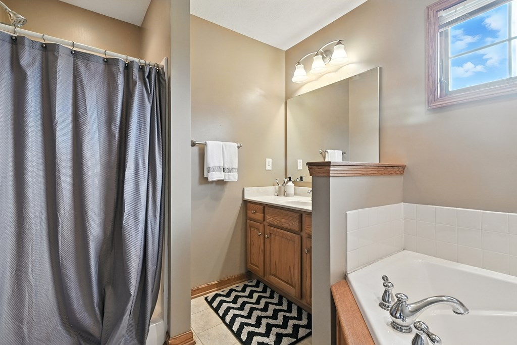 2388 Baxter Road, Willard, Ohio 44890, 3 Bedrooms Bedrooms, ,3 BathroomsBathrooms,Residential,For Sale,Baxter Road,9069095