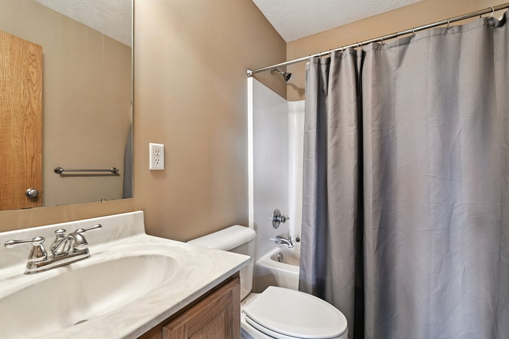 2388 Baxter Road, Willard, Ohio 44890, 3 Bedrooms Bedrooms, ,3 BathroomsBathrooms,Residential,For Sale,Baxter Road,9069095