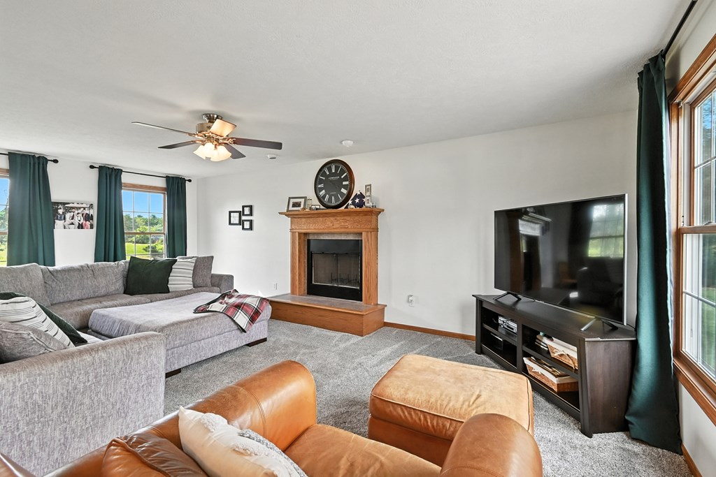 2388 Baxter Road, Willard, Ohio 44890, 3 Bedrooms Bedrooms, ,3 BathroomsBathrooms,Residential,For Sale,Baxter Road,9069095