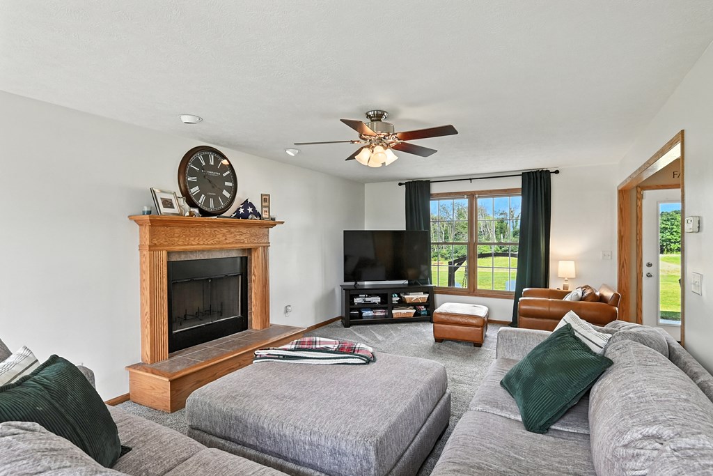2388 Baxter Road, Willard, Ohio 44890, 3 Bedrooms Bedrooms, ,3 BathroomsBathrooms,Residential,For Sale,Baxter Road,9069095