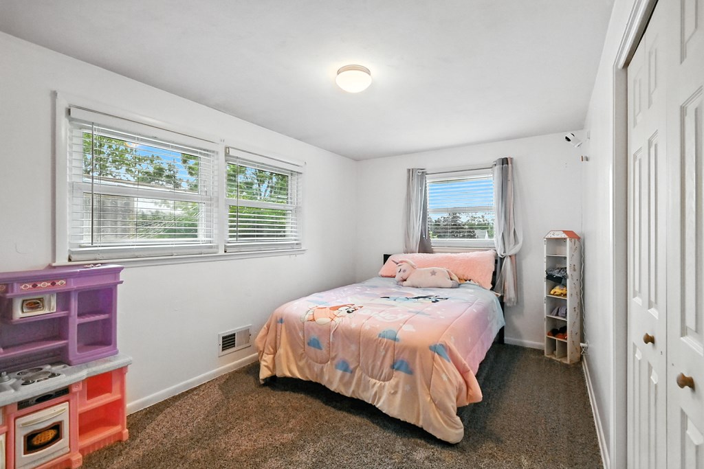 1009 Woodhill Road, Mansfield, Ohio 44907, 3 Bedrooms Bedrooms, ,1 BathroomBathrooms,Residential,For Sale,Woodhill Road,9069096