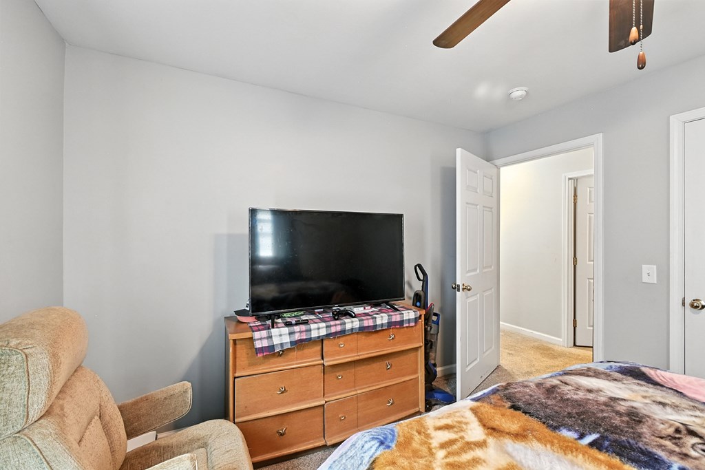 881 Flat Rock Road, Bellevue, Ohio 44811, 3 Bedrooms Bedrooms, ,1 BathroomBathrooms,Residential,For Sale,Flat Rock Road,9069099